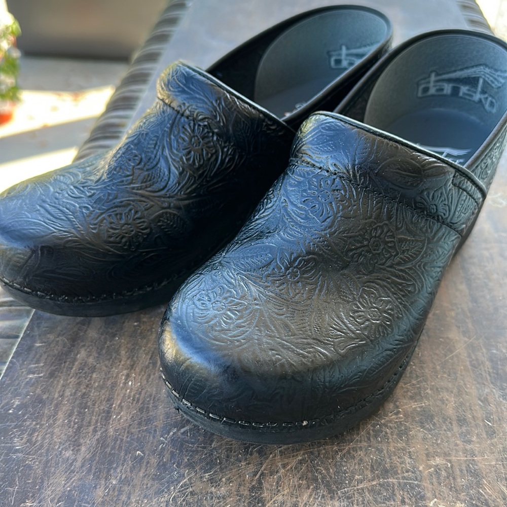 Dansko XP 2.0 shoes